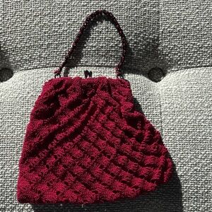 Vintage hot pink magenta crochet handbag purse clip shut
